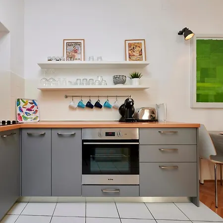 Tin Τρογκίρ
