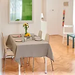 Tin Apartament *